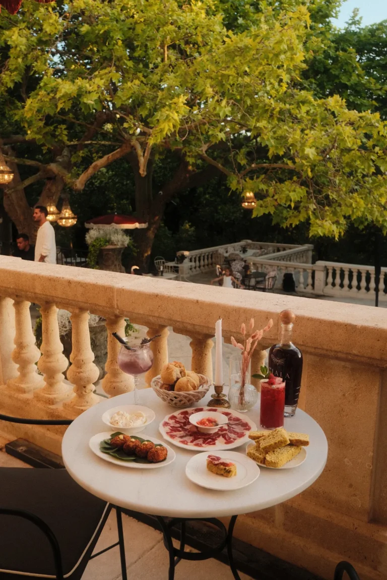 Château Paloma et son parc arboré à Lattes