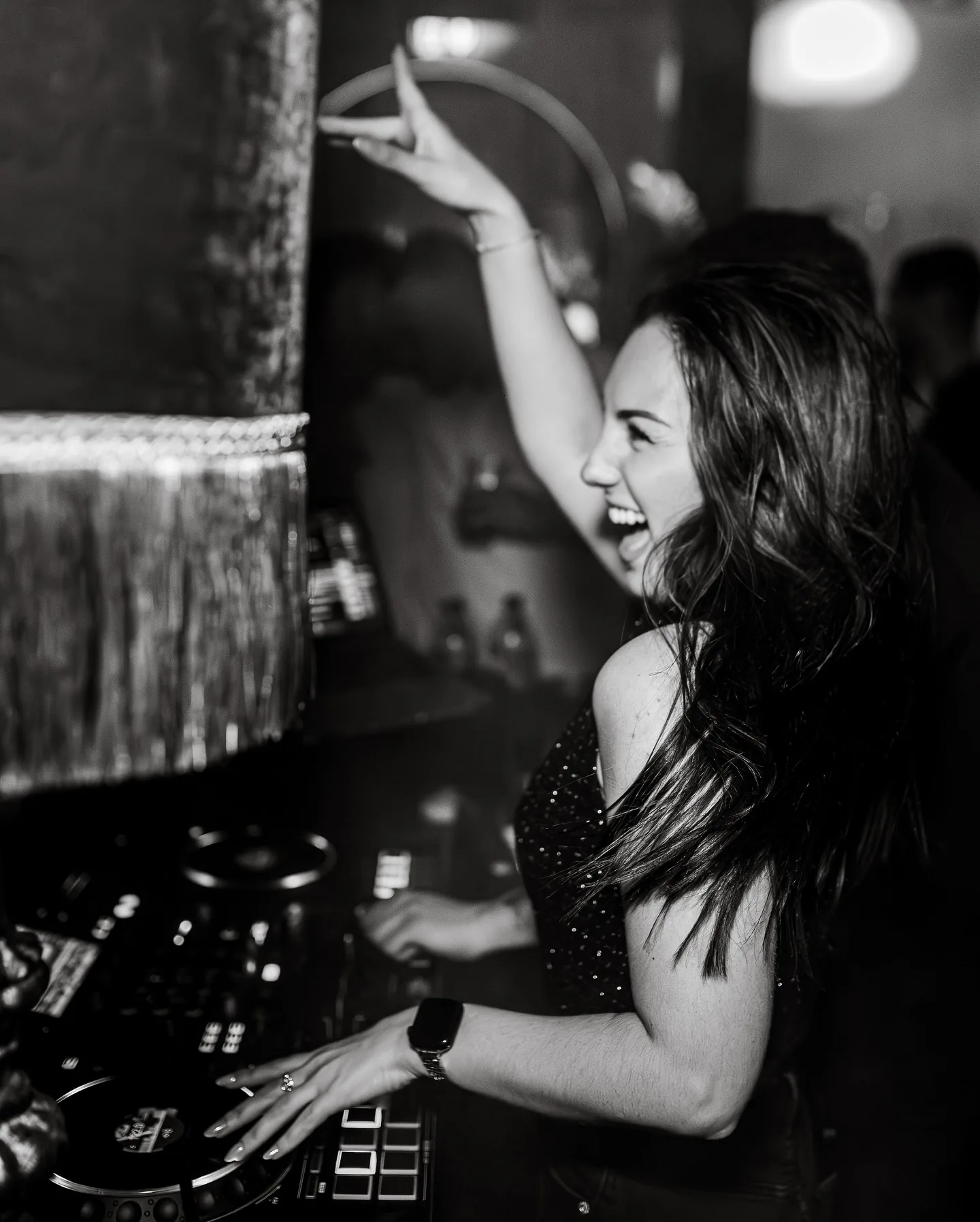 Soirée DJ à La Notte, restaurant festif du Marché du Lez à Montpellier