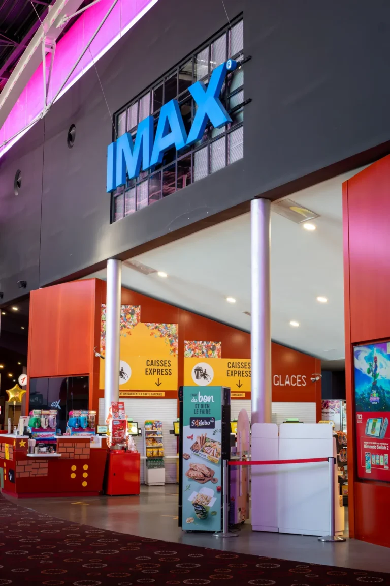 Entrée de la salle IMAX du Pathé Odysseum à Montpellier