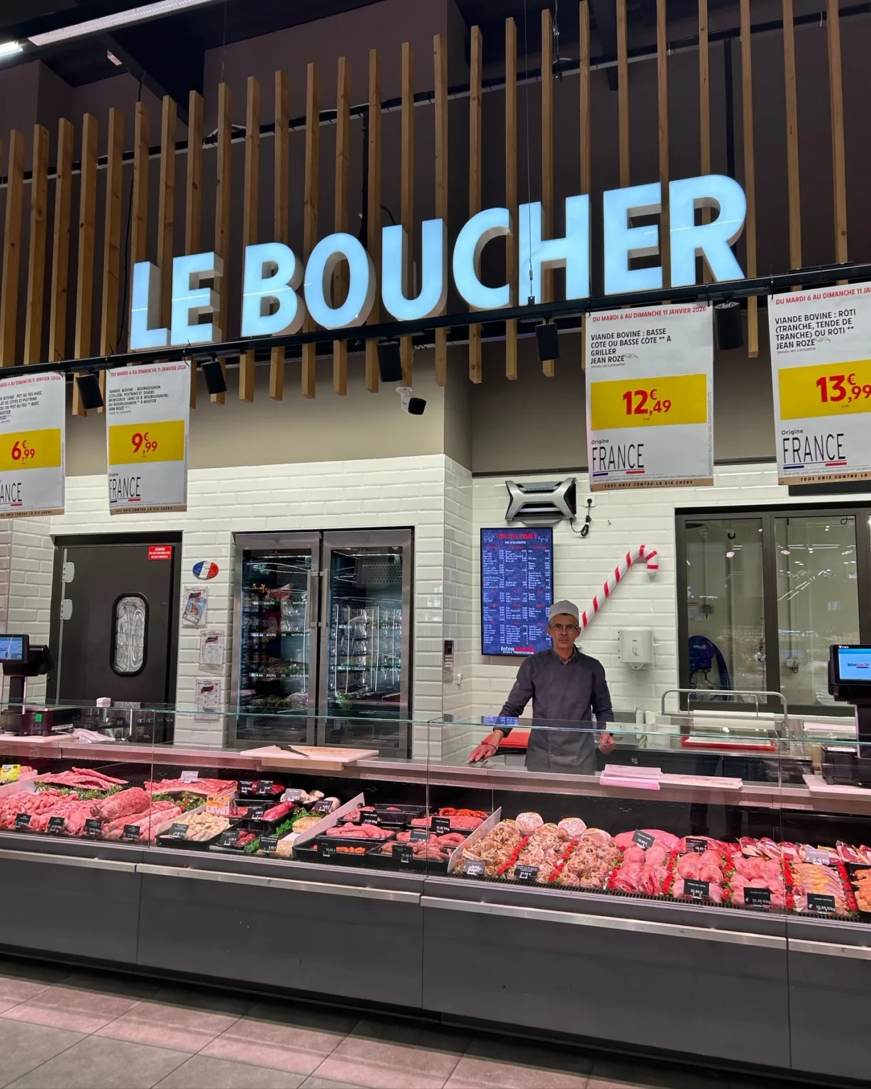 Comptoir de la boucherie d’Intermarché Nîmes Vacquerolles