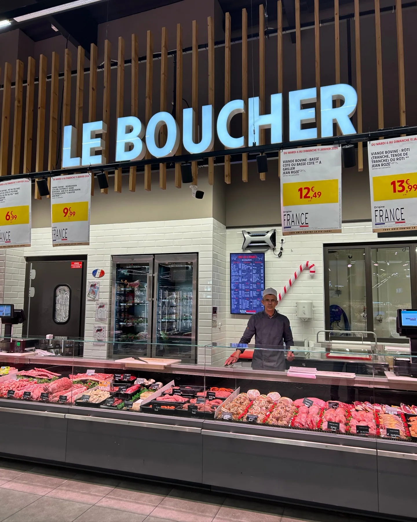 Comptoir de la boucherie d’Intermarché Nîmes Vacquerolles